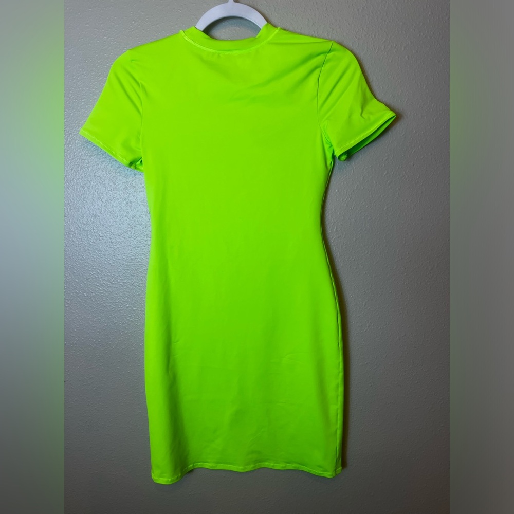 SKIMS Signature Swim Tee Shirt Dress in Neon Size M - Picture 7 of 8